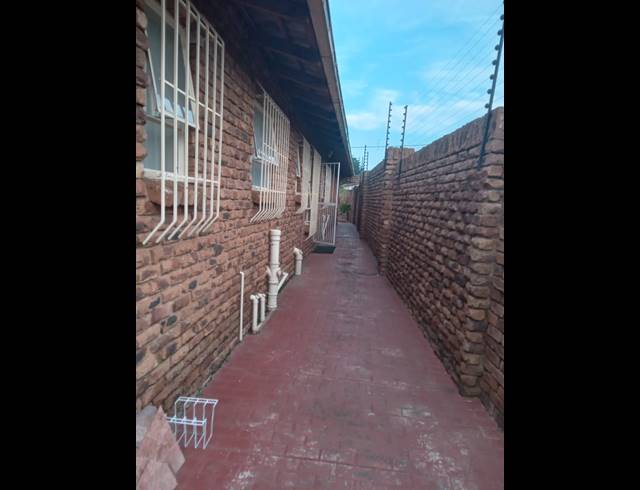 2 BEDROOM TOWNHOUSE FOR SALE IN EDELWEISS